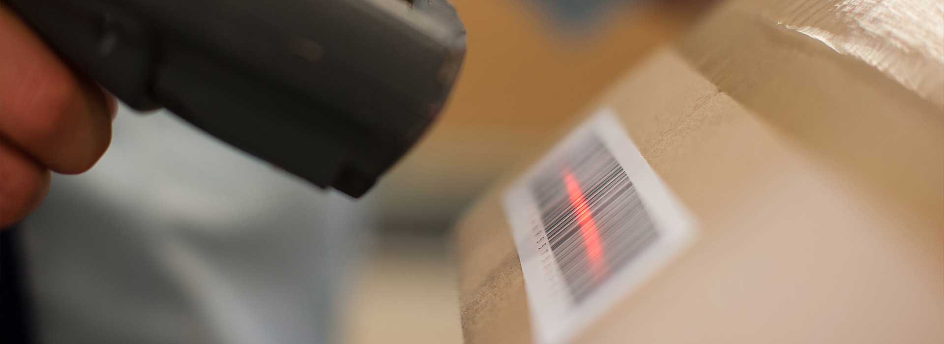 scanning_barcode_label